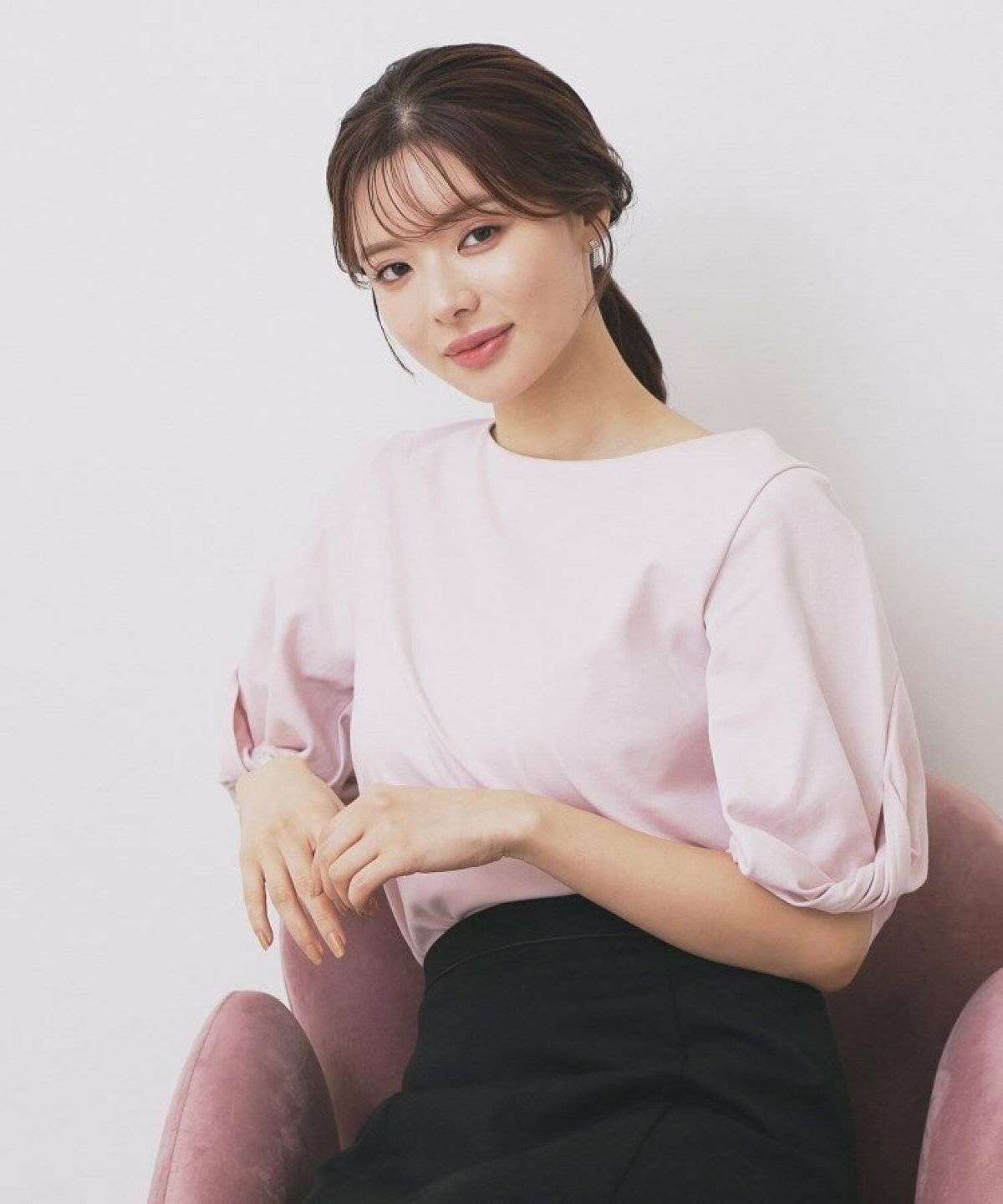 スカートコーデの女性