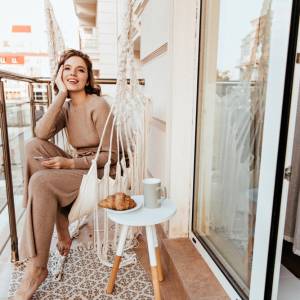 男性の視線を独り占め！男心をくすぐる女性の４つの特徴とは？