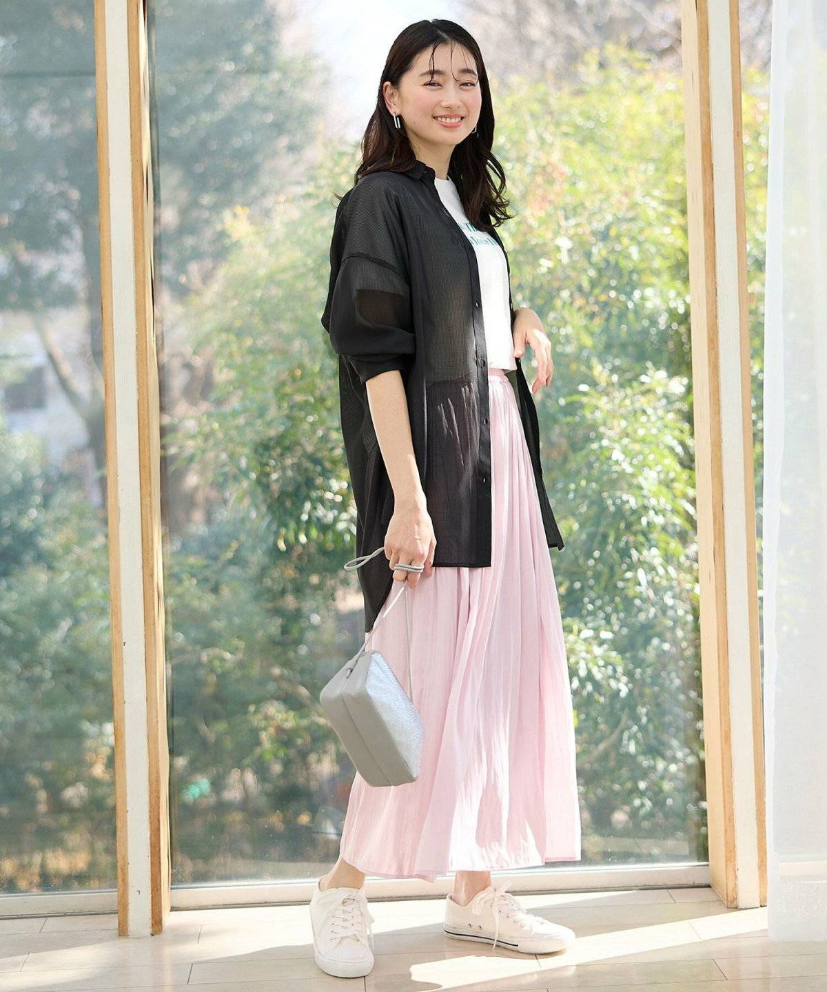 カジュアルコーデの女性