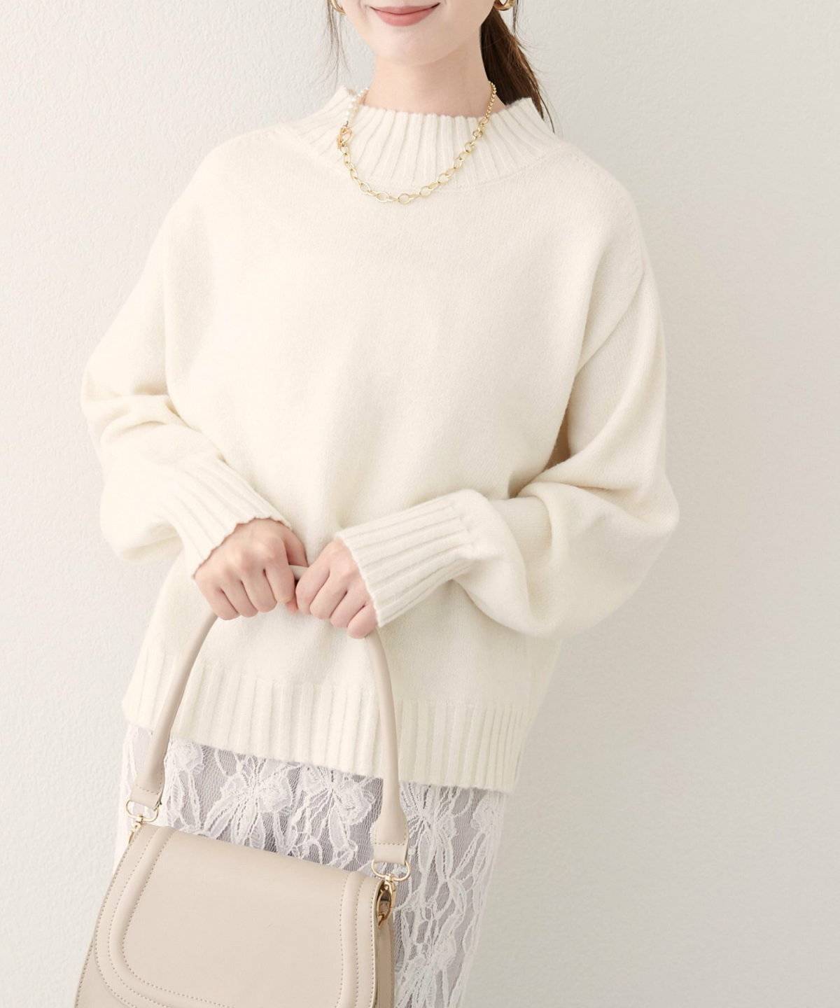 スカートコーデの女性