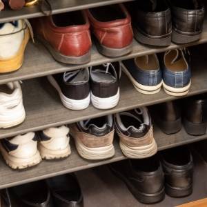 実は風水的に危険です……。健康運がどんどん下がる下駄箱の特徴5選