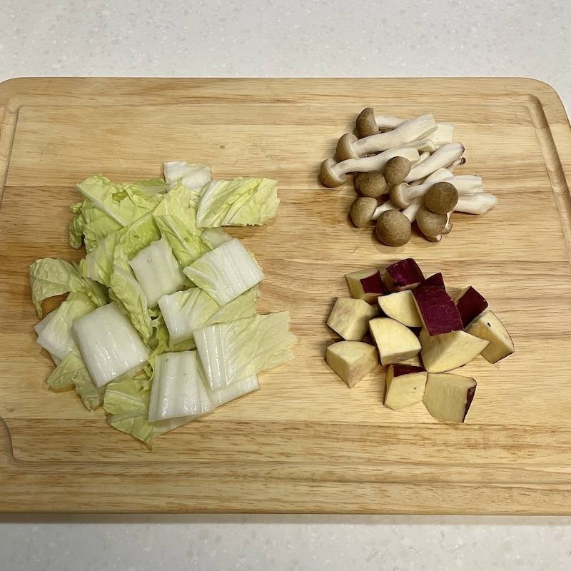 JAグループ公式の「ほっこり♪暖まるスープ♪白菜とさつまいものお味噌汁」のレシピ