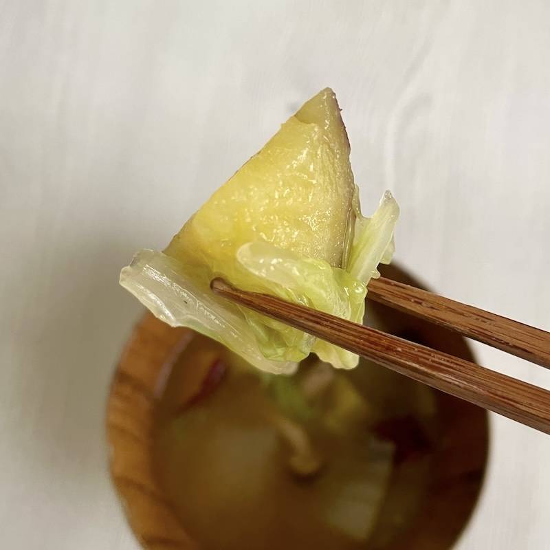 JAグループ公式の「ほっこり♪暖まるスープ♪白菜とさつまいものお味噌汁」のレシピ