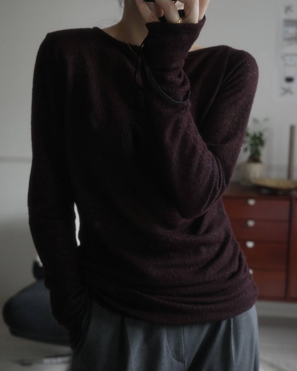 CONSISTERの「WOOL LACY TOP」