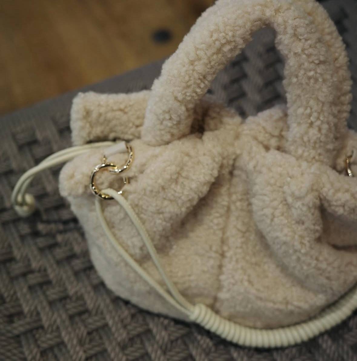 qbag parisの「moe’」