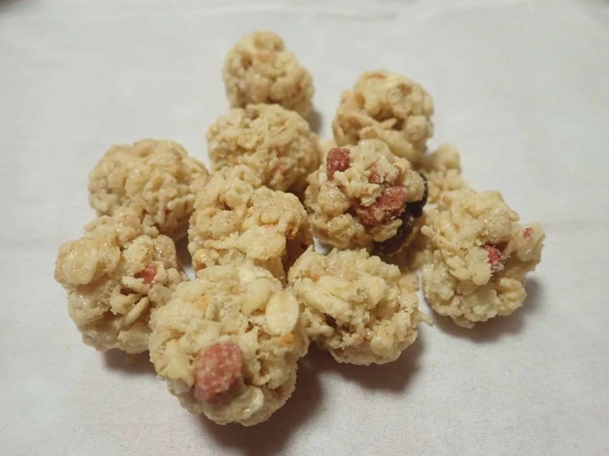 DAISO(ダイソー)：カルビー フルグラボール 26g