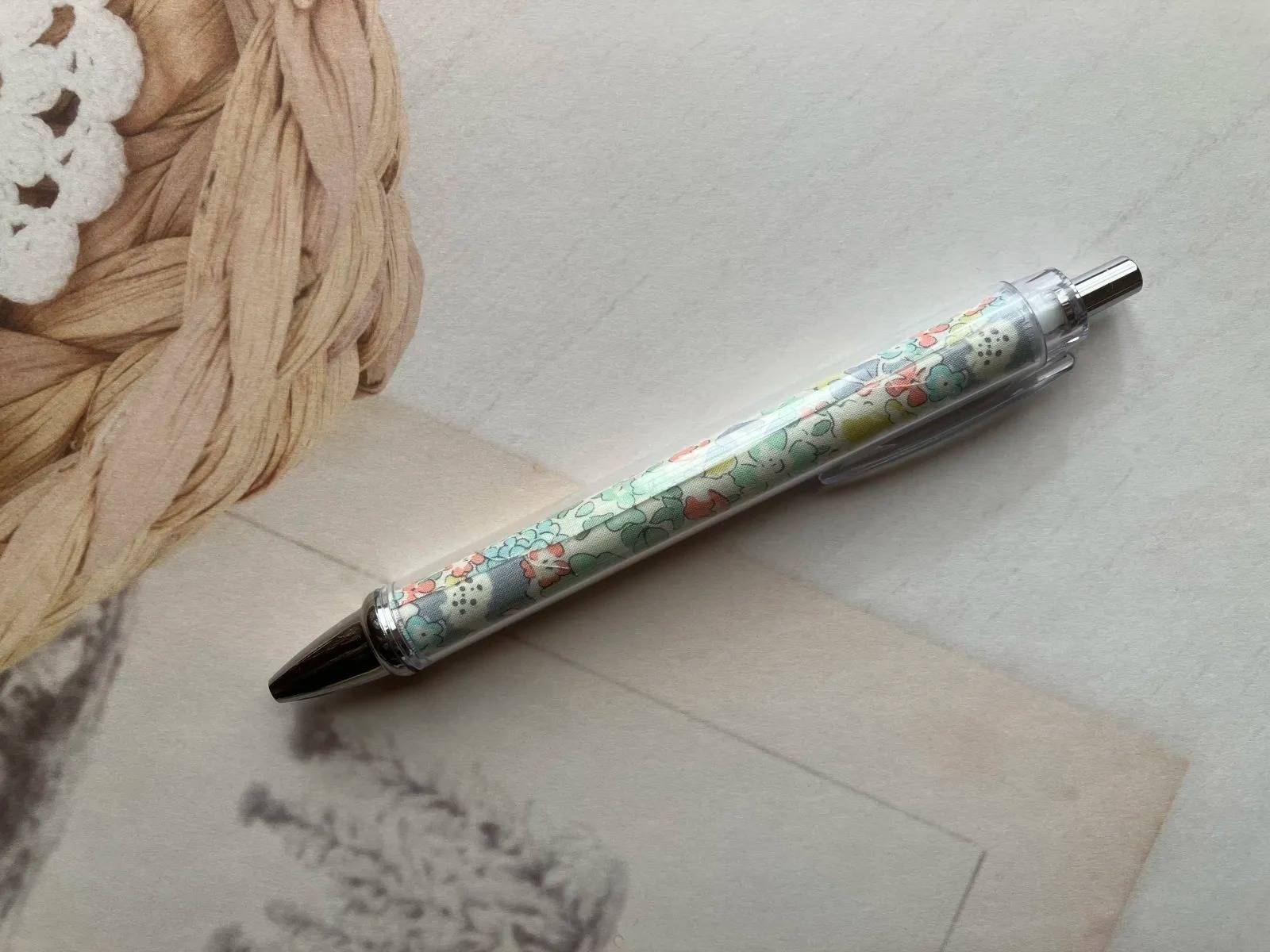 DAISO(ダイソー)：着せ替え用オリジナルボールペン