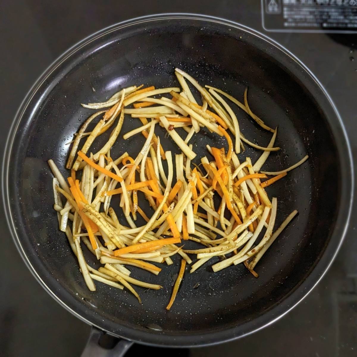 JAグループ公式の「ごぼうと人参のすっぱ炒め」のレシピ