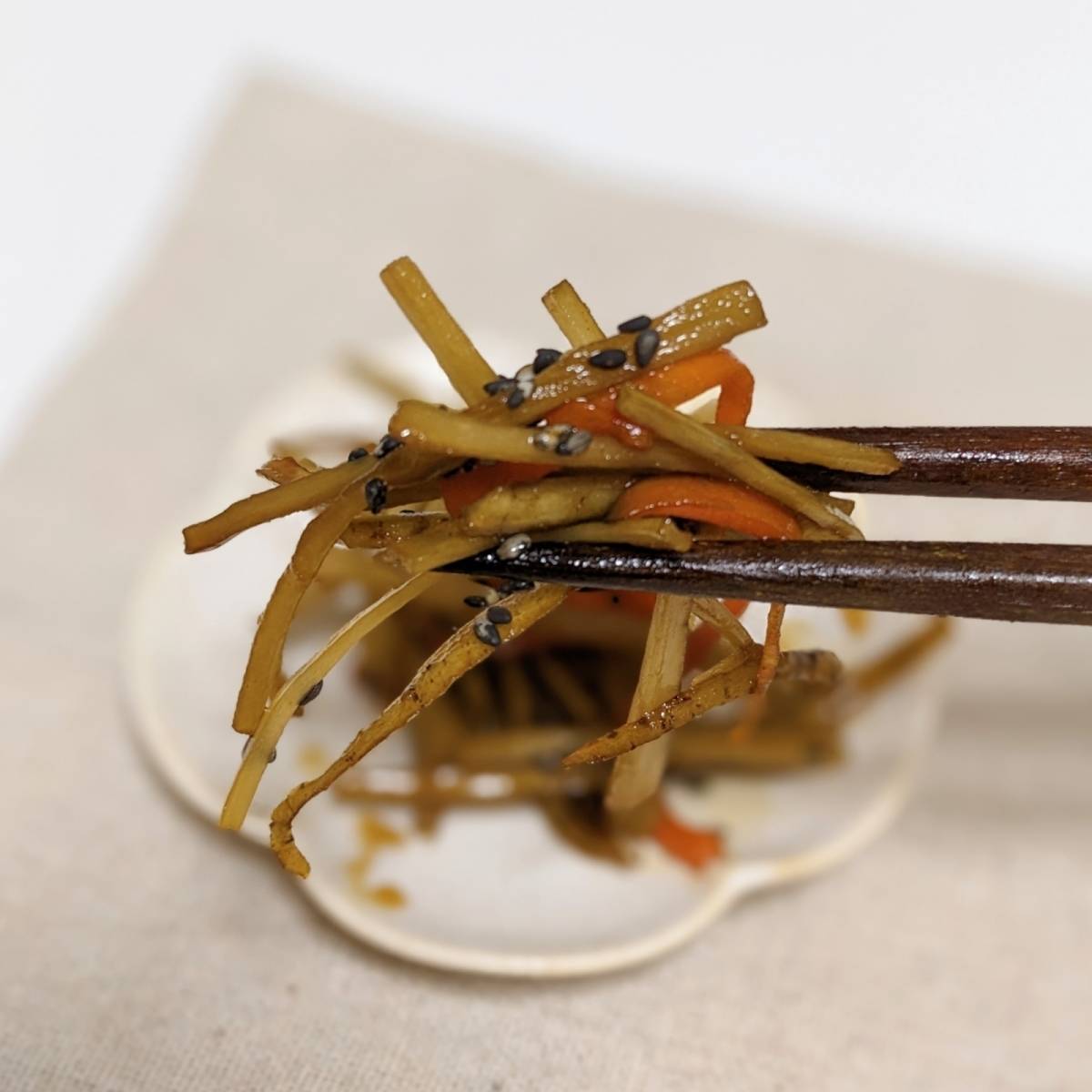 JAグループ公式の「ごぼうと人参のすっぱ炒め」のレシピ