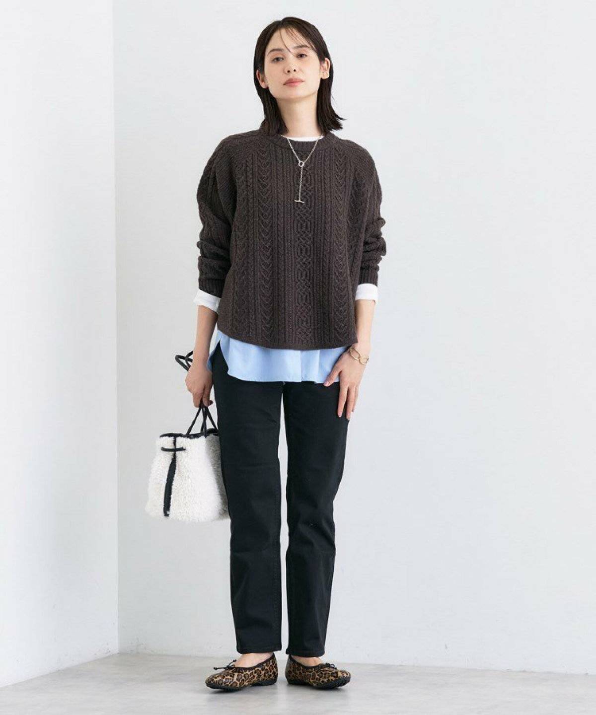 スキニーを履いた女性