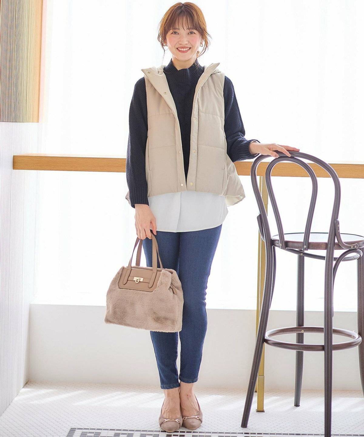 スキニーを履いた女性