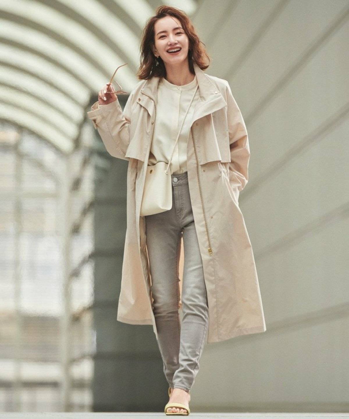 スキニーを履いた女性