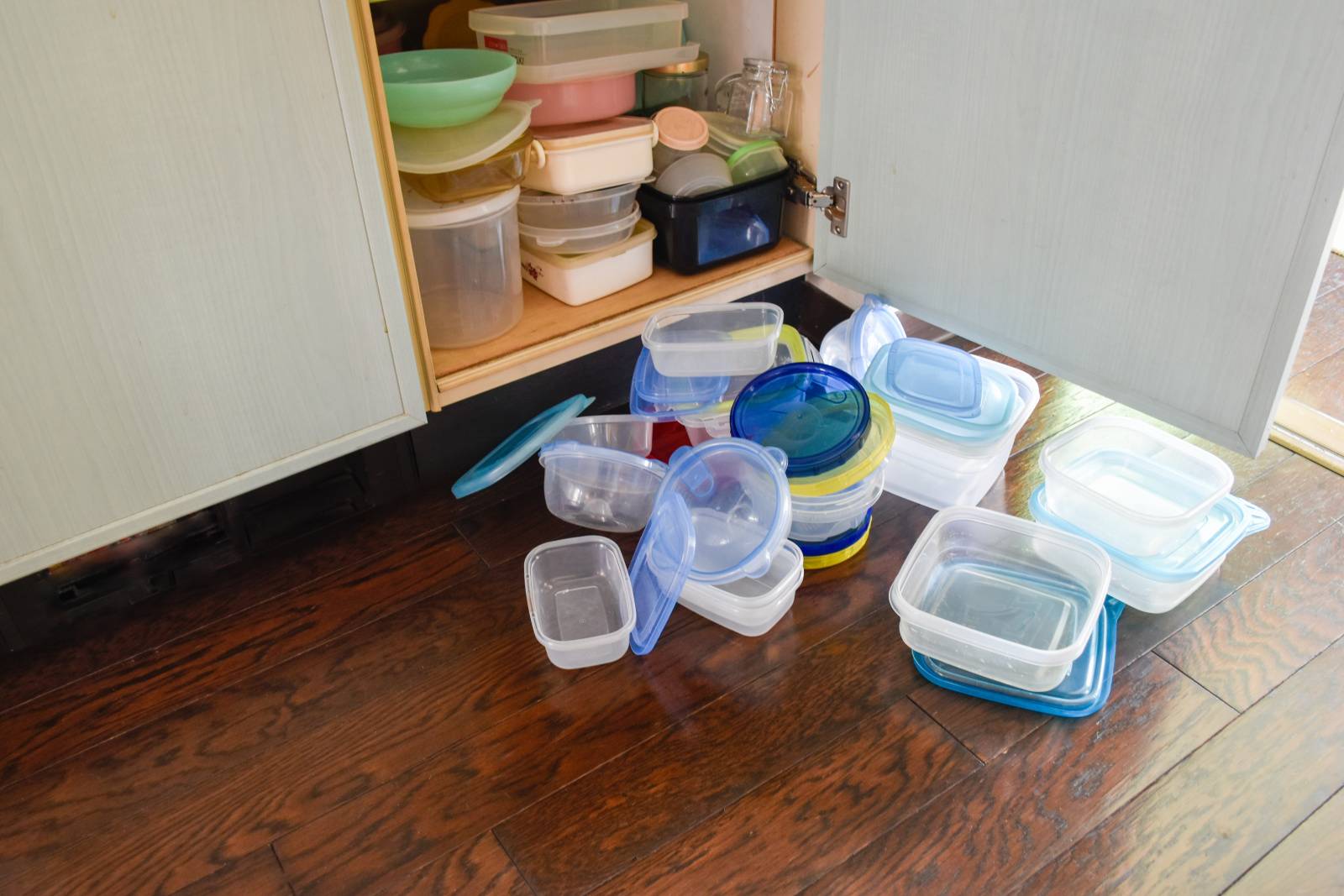 キッチン　人気運　下がる　容器　使っていない