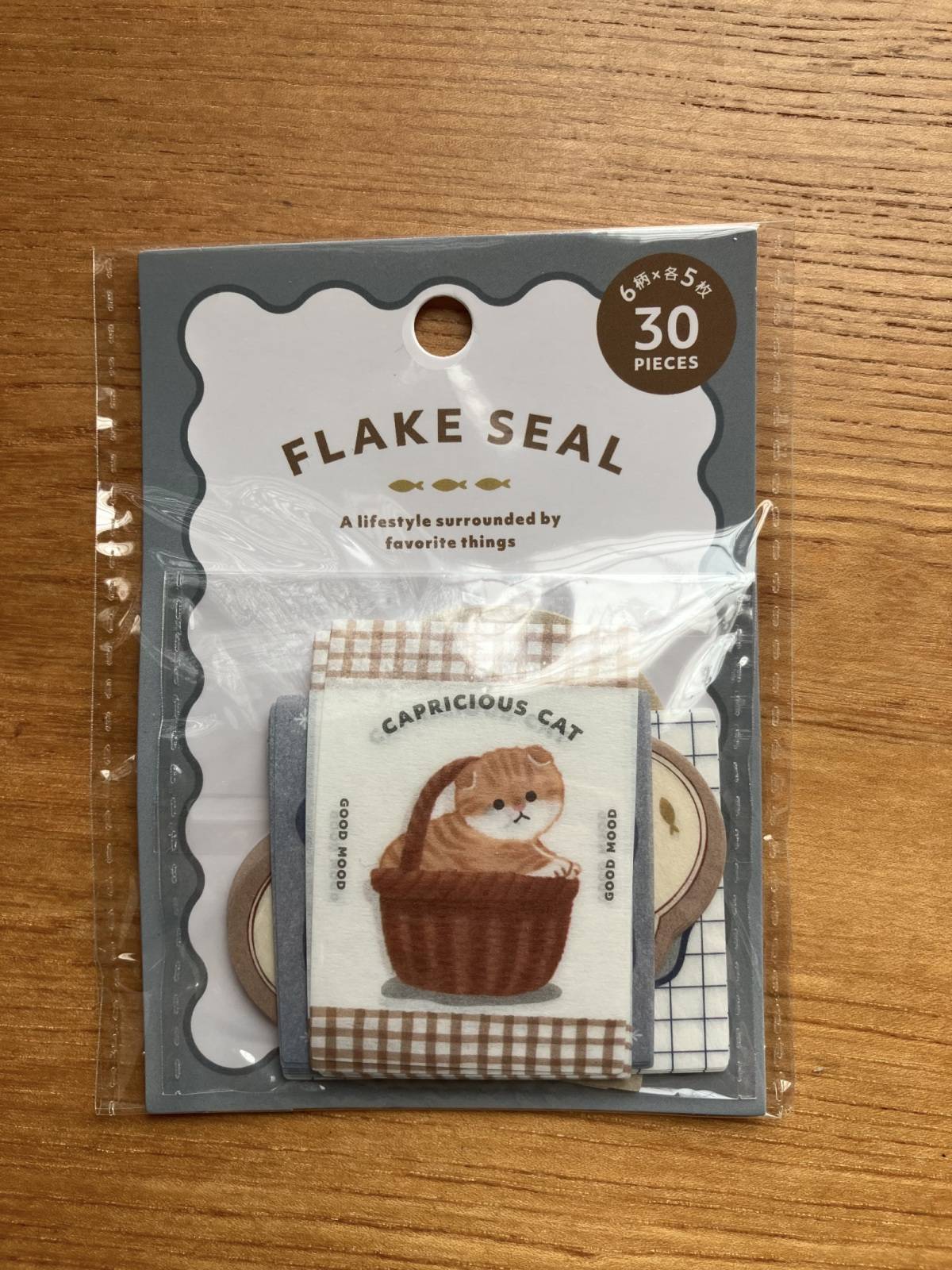 セリアのフレークシール ふんわりねこ柄