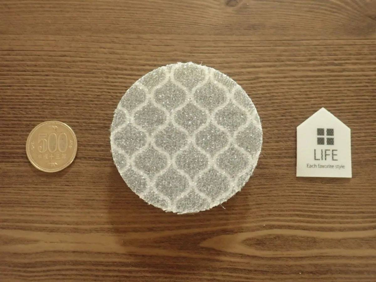 DAISO(ダイソー)：洗面台洗いスポンジ(フック付)