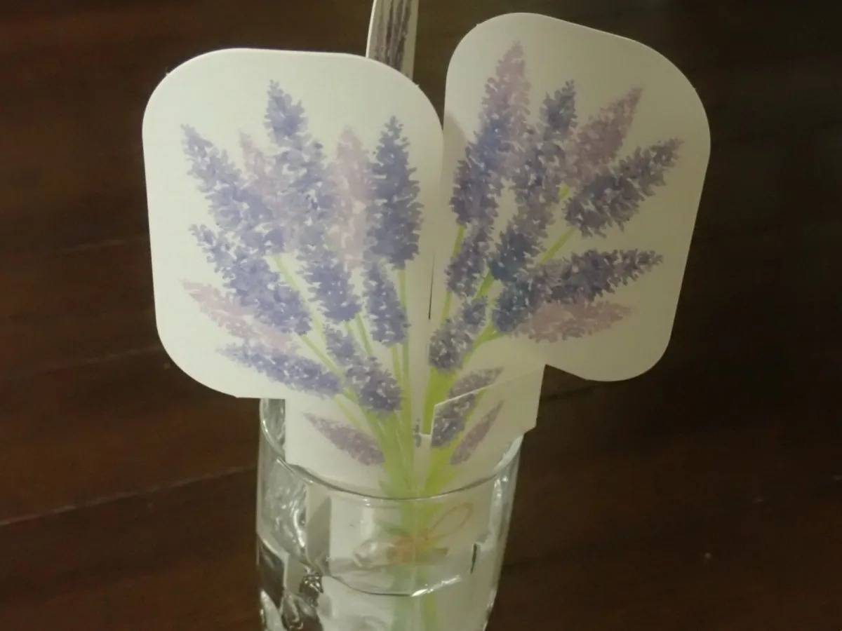 DAISO(ダイソー)：ペーパー加湿器(ラベンダー)