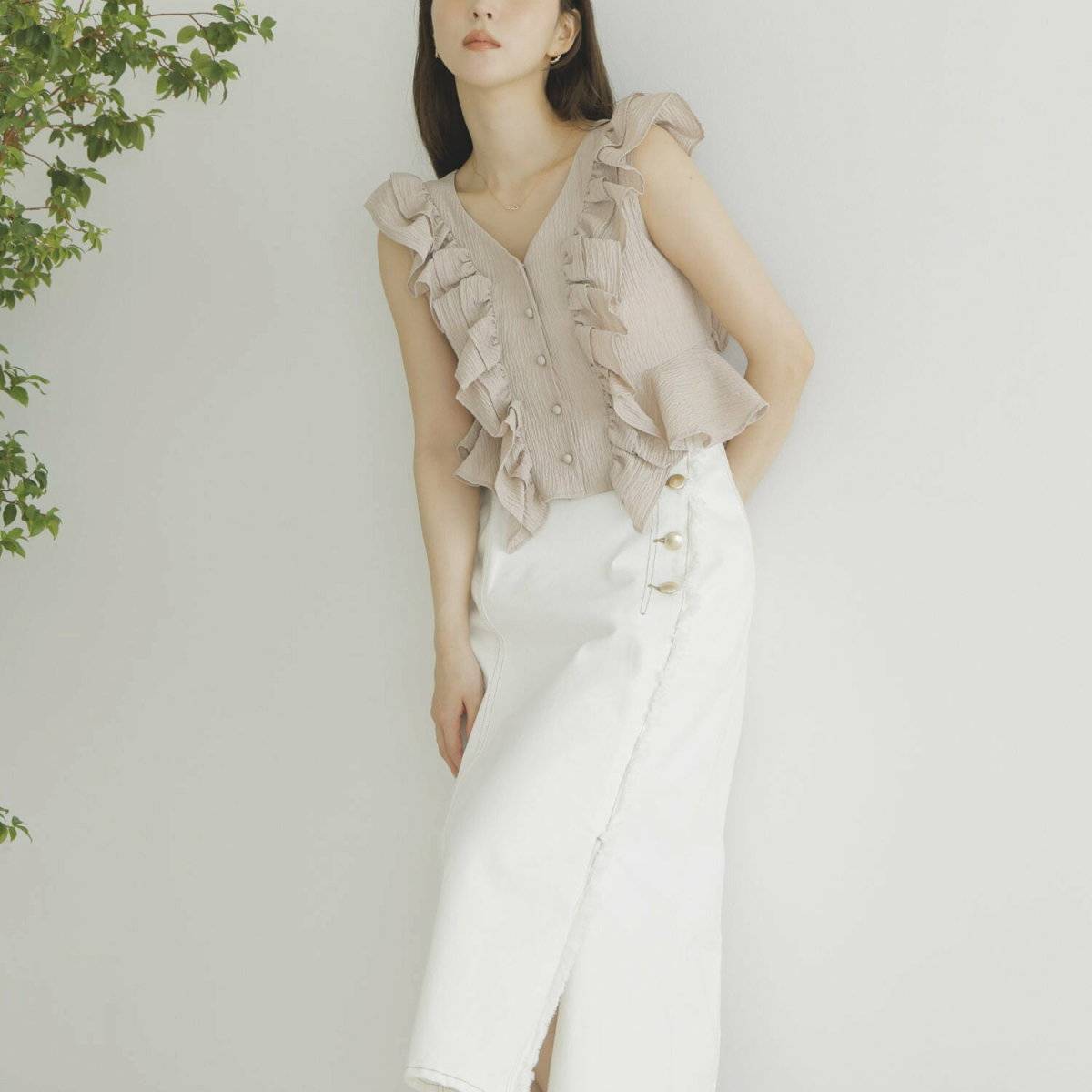 ホワイトデニムスカートコーデ