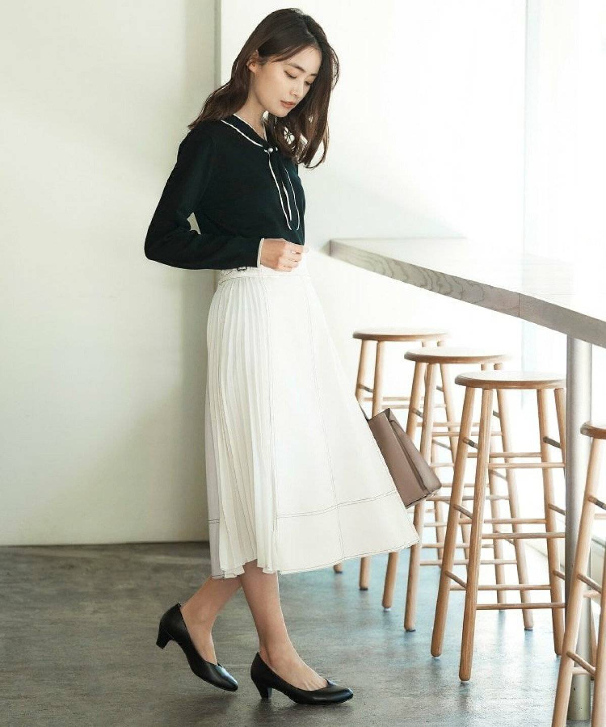 ホワイトデニムスカートコーデ