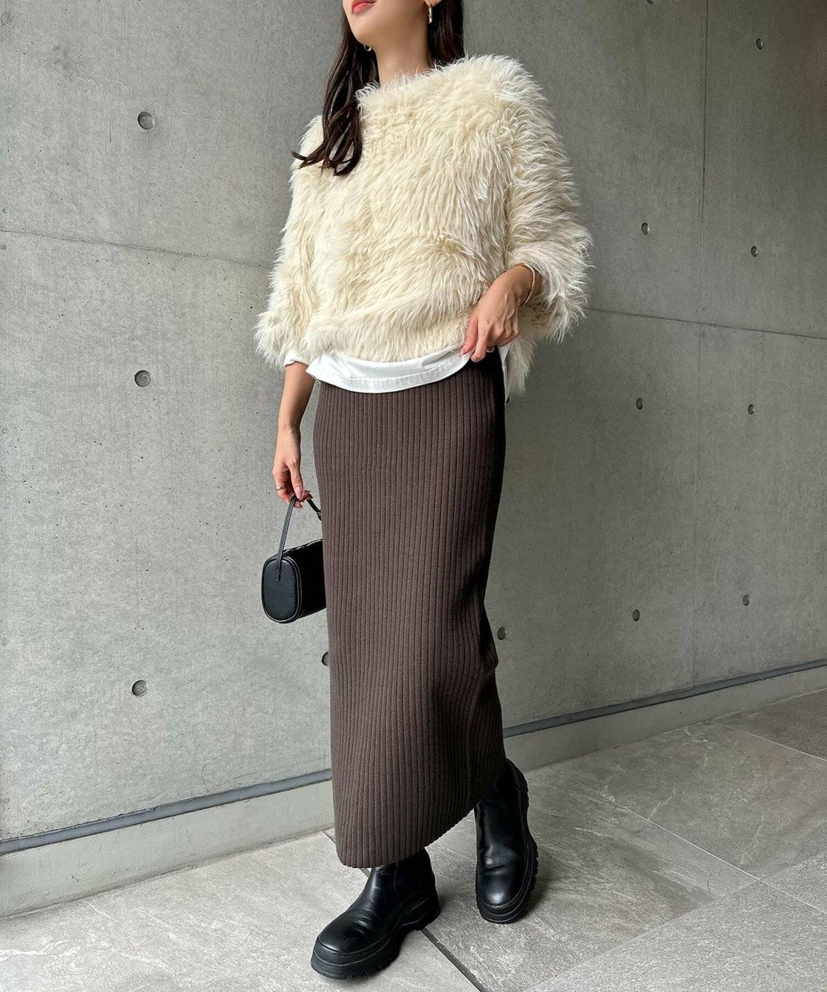 タイトスカートコーデ