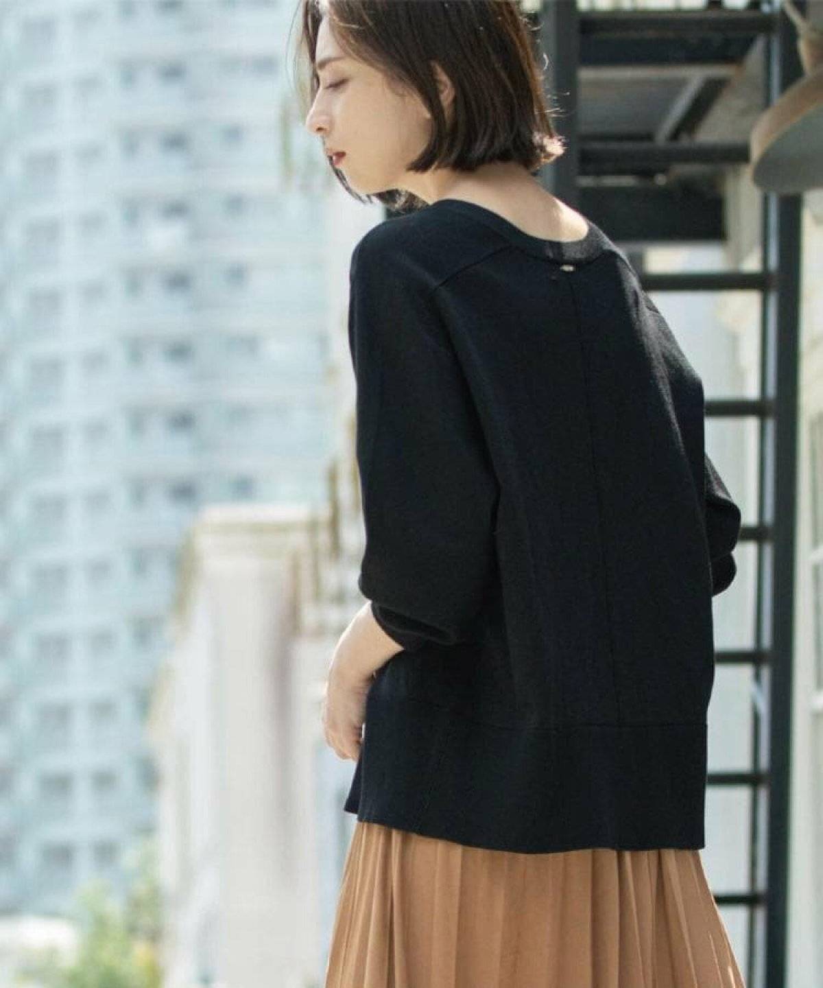 スカートコーデの女性