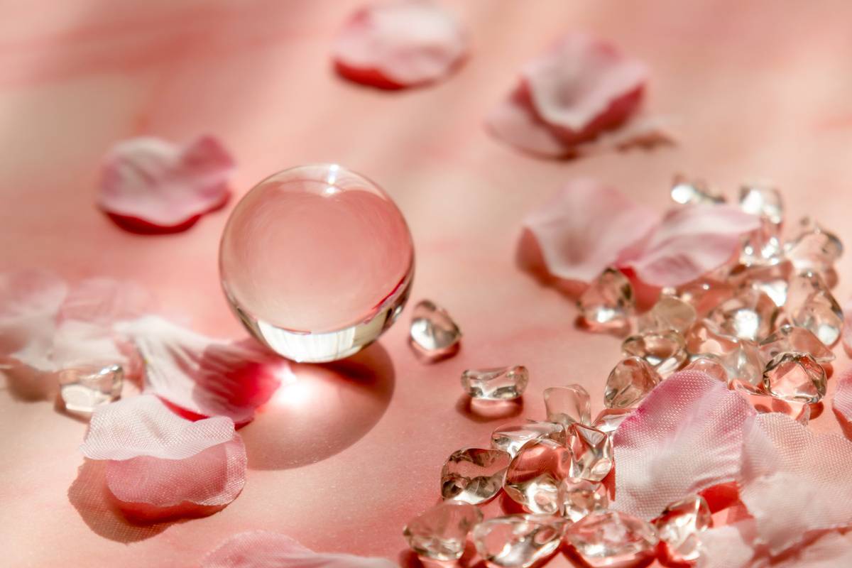 南　人気運　上がる　水晶