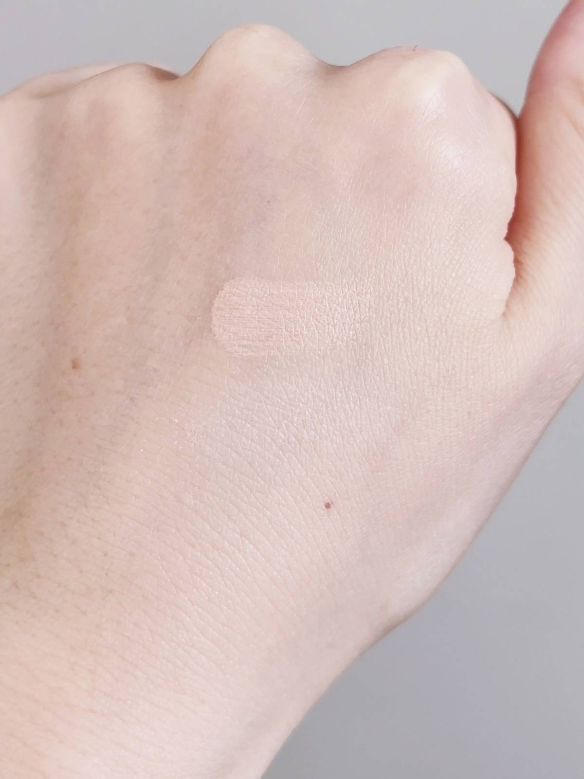 Wonjungyo(ウォンジョンヨ)のカバーマスター ブライトニングコンシーラー