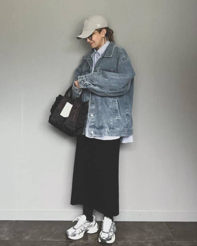 デニムジャケットを羽織る♪