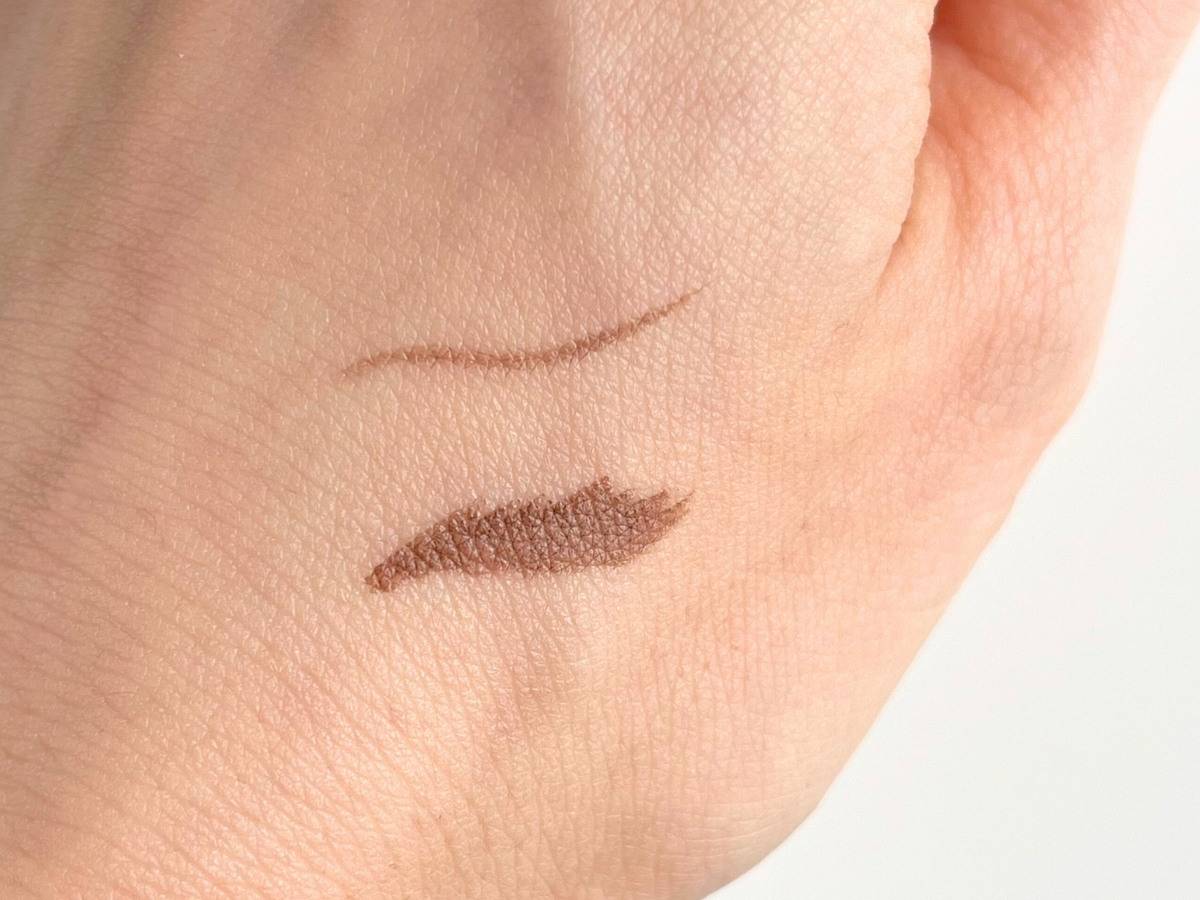 CEZANNE ブレぴたライナー20 ピュアブラウンの色味