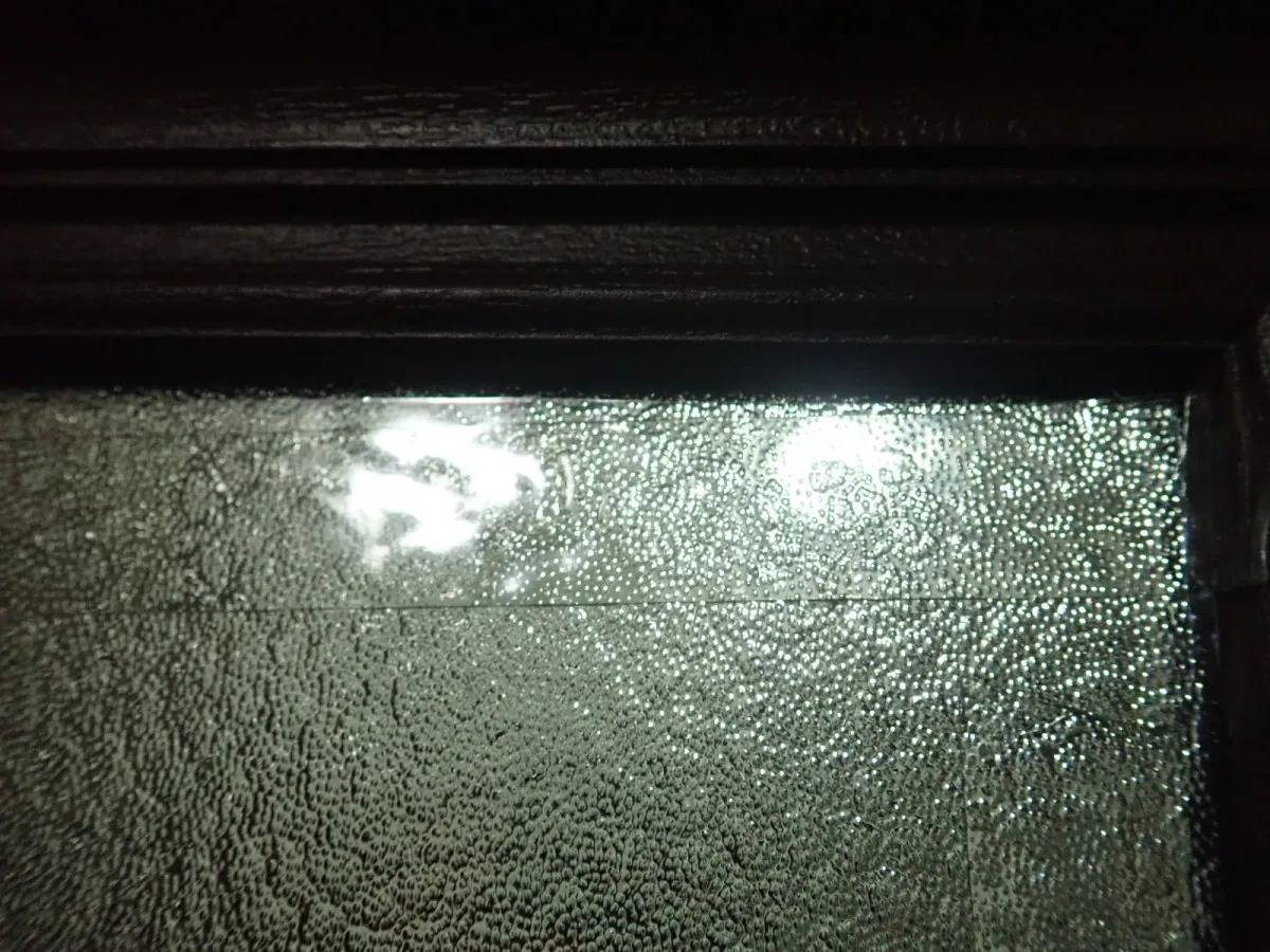 DAISO(ダイソー)：超強力アクリルフォーム両面テープ(透明、15mm×1.2m)