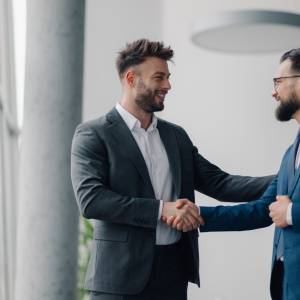 え、まさか気づいてないの!?オーラのある40代50代男性の口癖5選