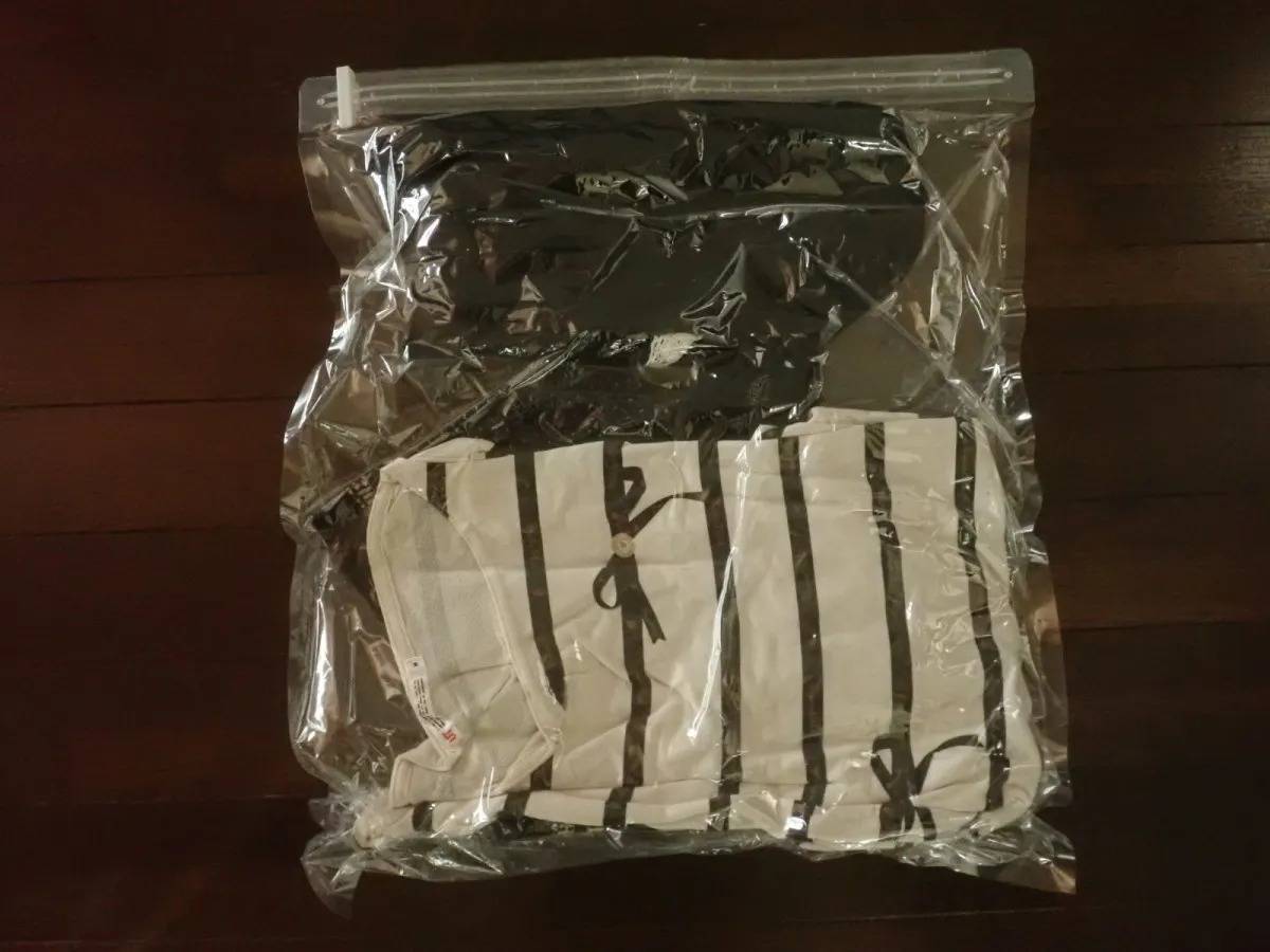 DAISO(ダイソー)：トラベル圧縮バッグ(2個)