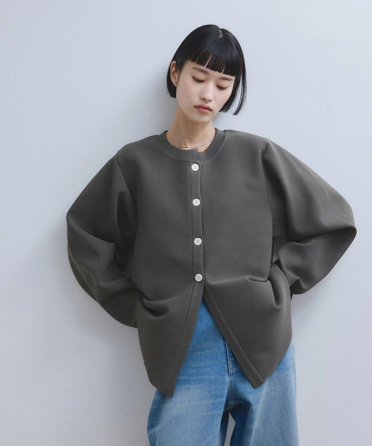 ADAM ET ROPE' ペプラムフォルムカーディガン