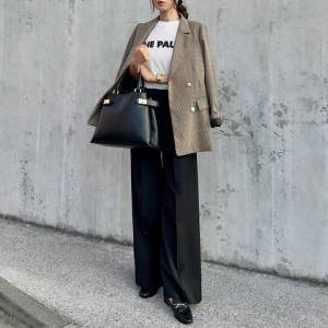 【2025年11月】最高にいい女見えする……。大人の黒パンツコーデ5選