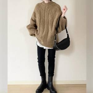 【2025年11月】抜群に細く見える……。おすすめニットコーデ5選