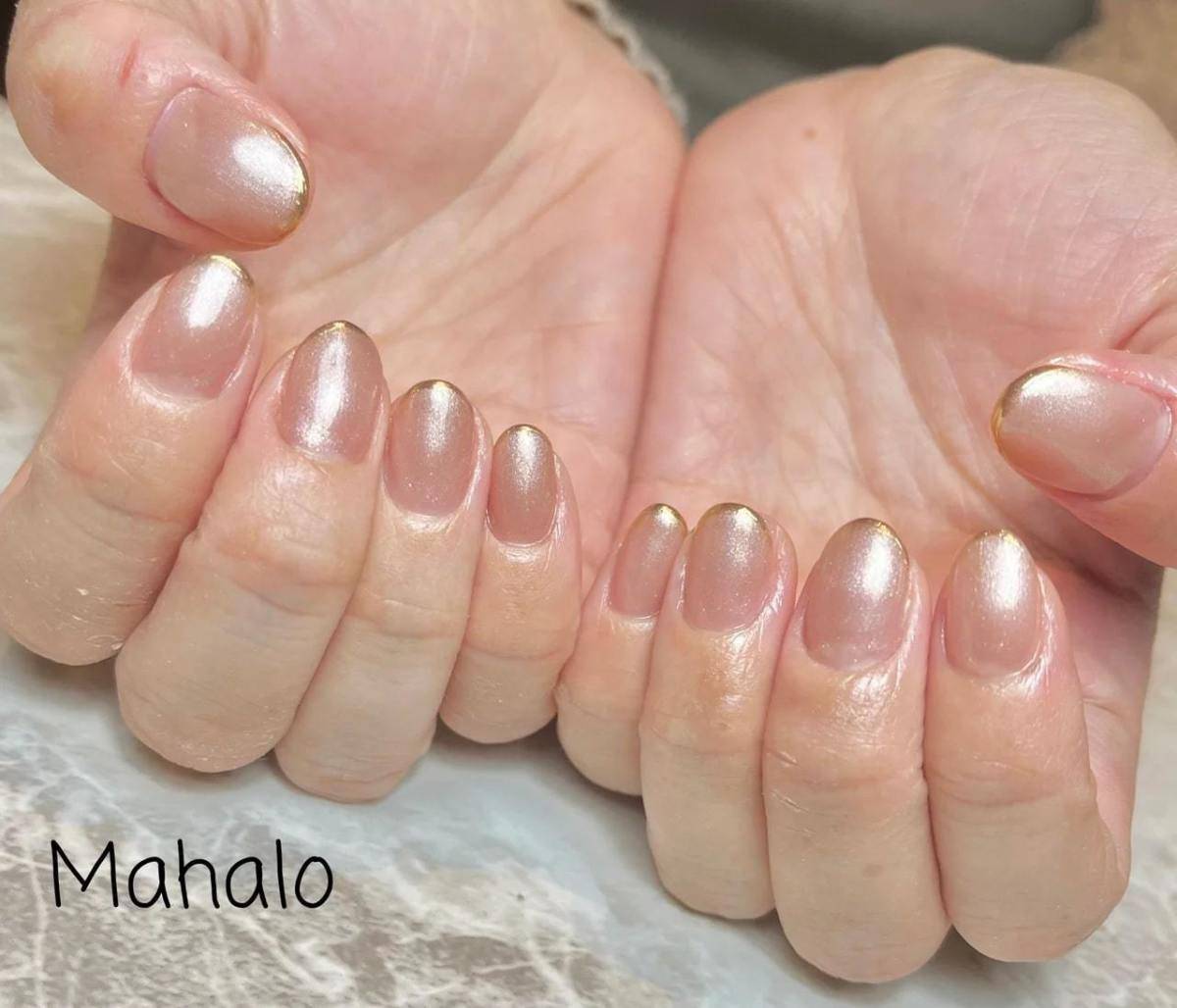 繊細なラメ×ミラーネイルライン
