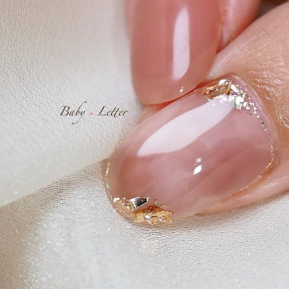 ピンクブラウンネイル