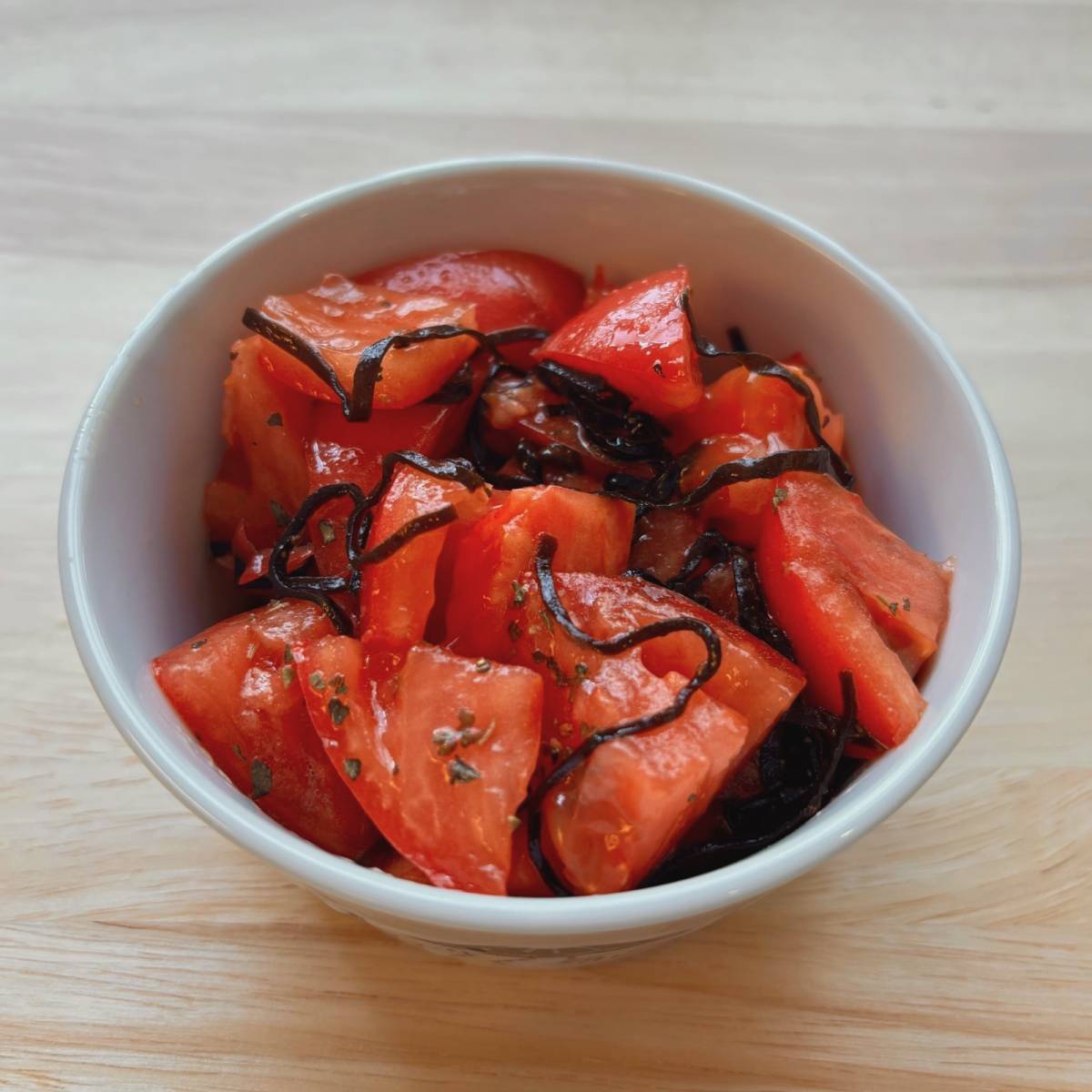 くらこん公式の「塩こんぶトマト」のレシピ