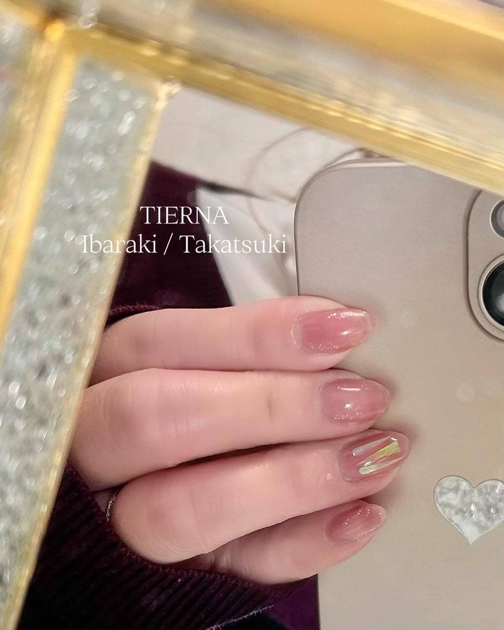 ちゅるんとしたピンクのネイル