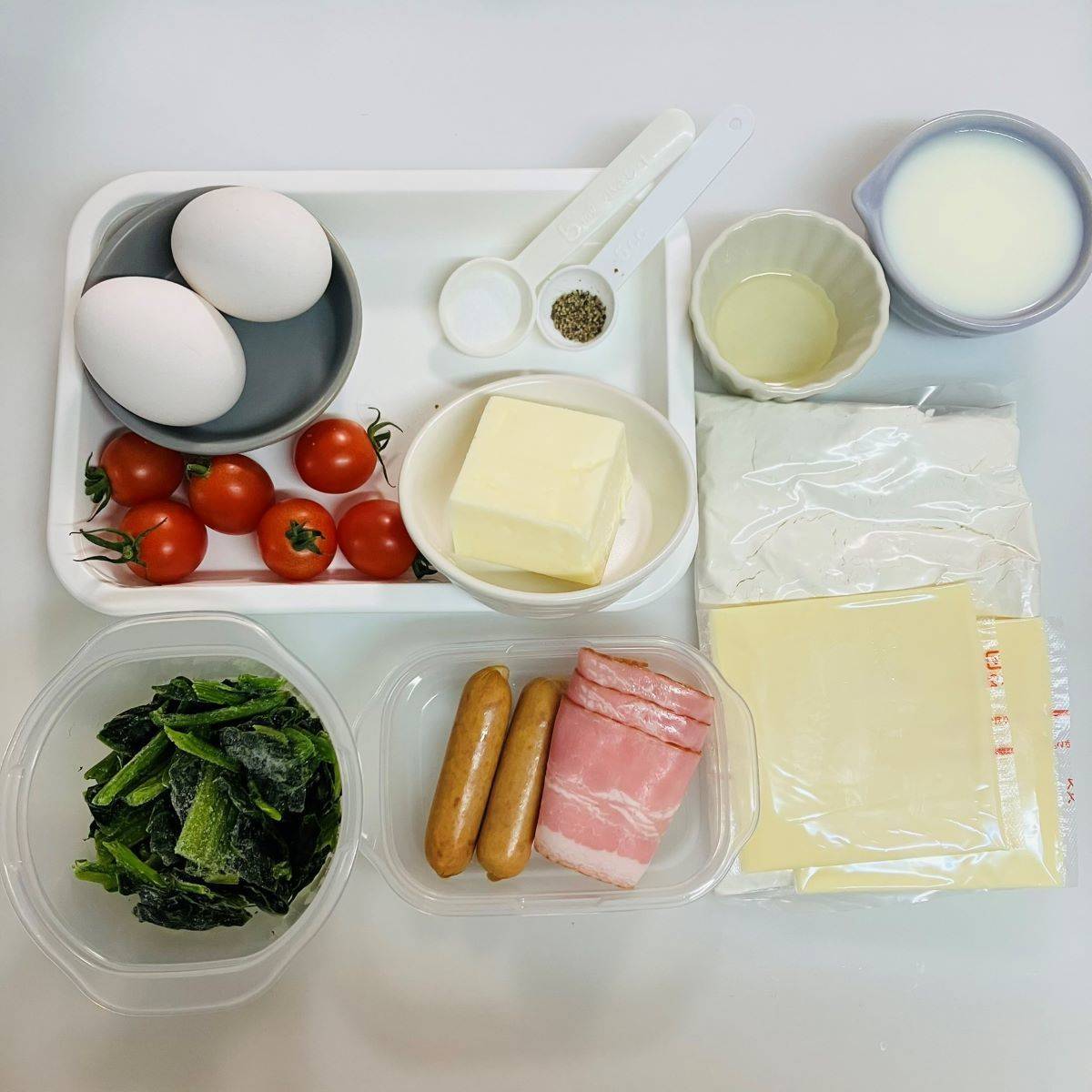 森永公式の「ほうれん草とベーコンのキッシュロレーヌ」のレシピ