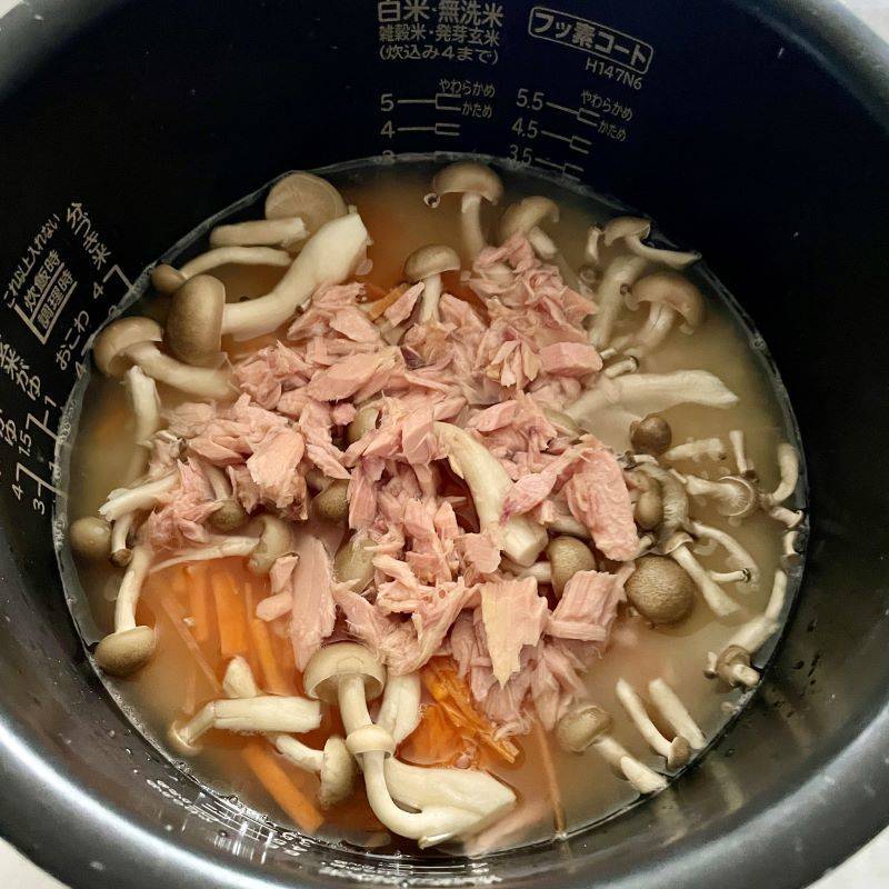 いなば公式の「ツナときのこの炊き込みごはん」のレシピ