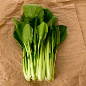 最近ずっとコレばっかり。切って炒めるだけの「小松菜」の超簡単レシピ