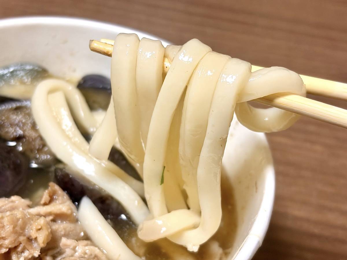 つるりとのど越しのよいうどん♡