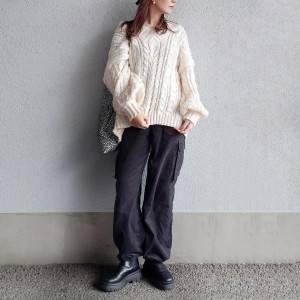 【2025年11月】こう合わせるとセンスいい！黒パンツを使った大人コーデ5選