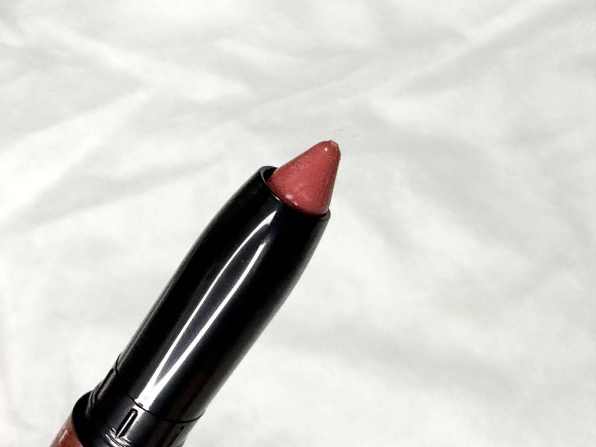 レブロン シアー バーム クレヨン 使い心地について