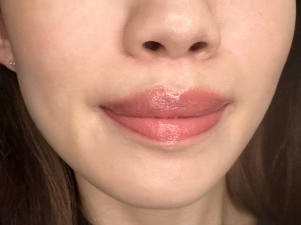 レブロン シアー バーム クレヨン 仕上がりイメージ