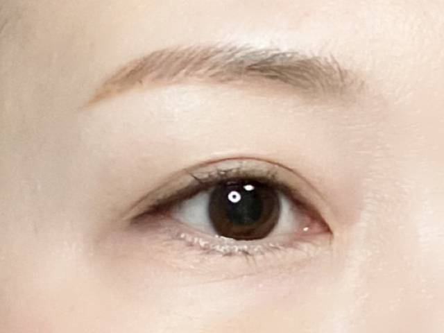 涙袋を描いたあと 目元アップ