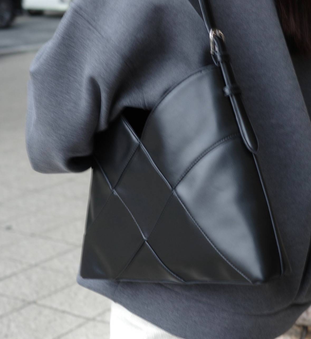 「EFOLE」の One Shoulder Bag