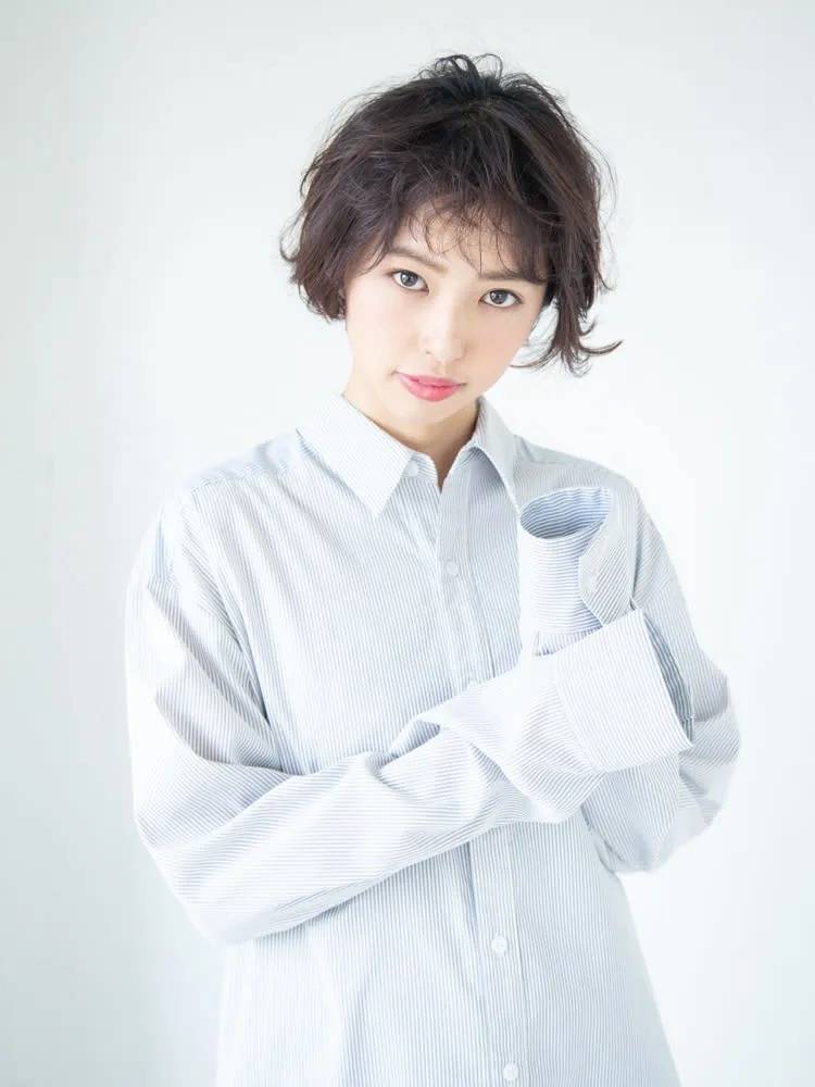 外国人風カーリーボブ