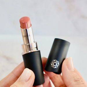 ひと塗りでとんでもなく垢抜ける……ベスコス受賞の「名品リップ」