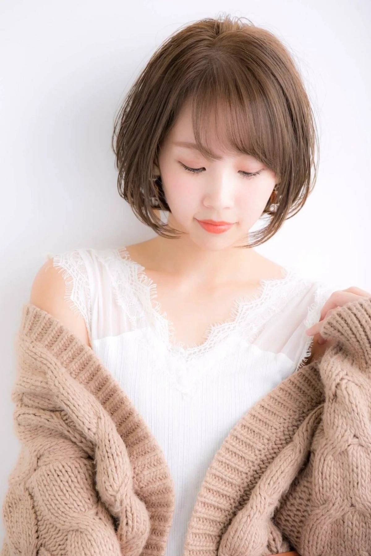 きれいめ前下がりボブ